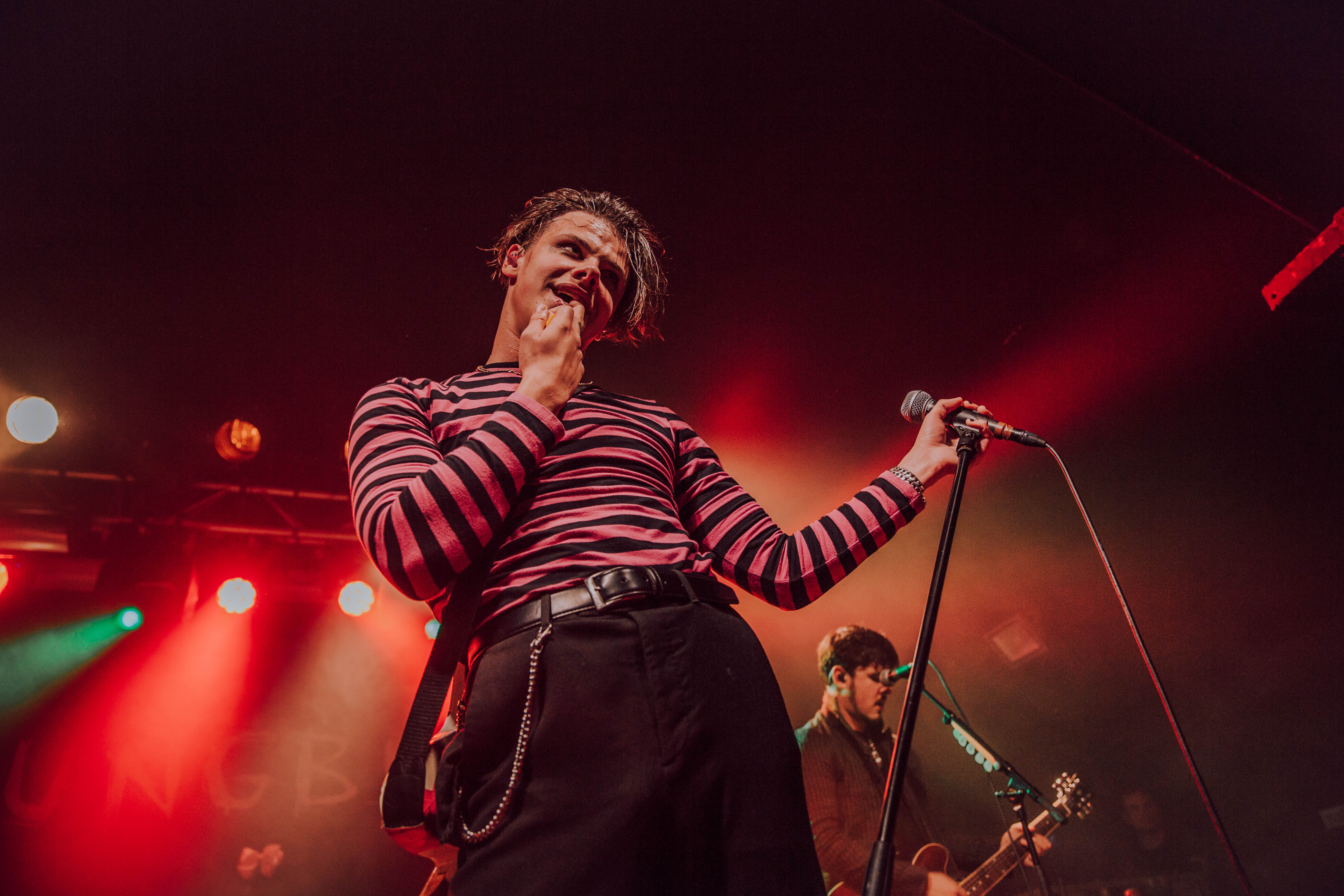 GIG GALLERY: These Shots From YUNGBLUD's Latest London Show Are So Good ...